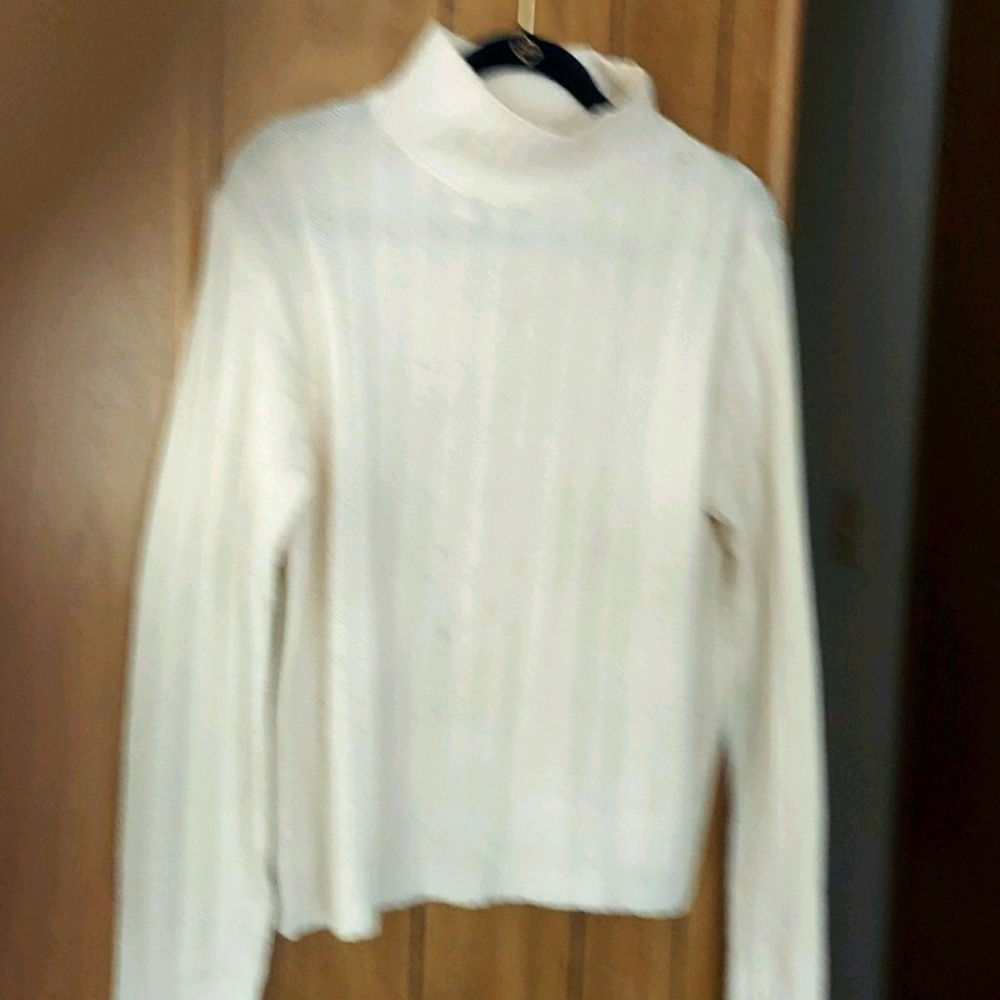 White Extra Large Wool Sweater